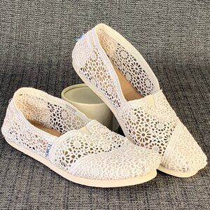 Toms Lace Slip On Shoes Women 6.5 - white alpargata crochet canvas comfort Shoes